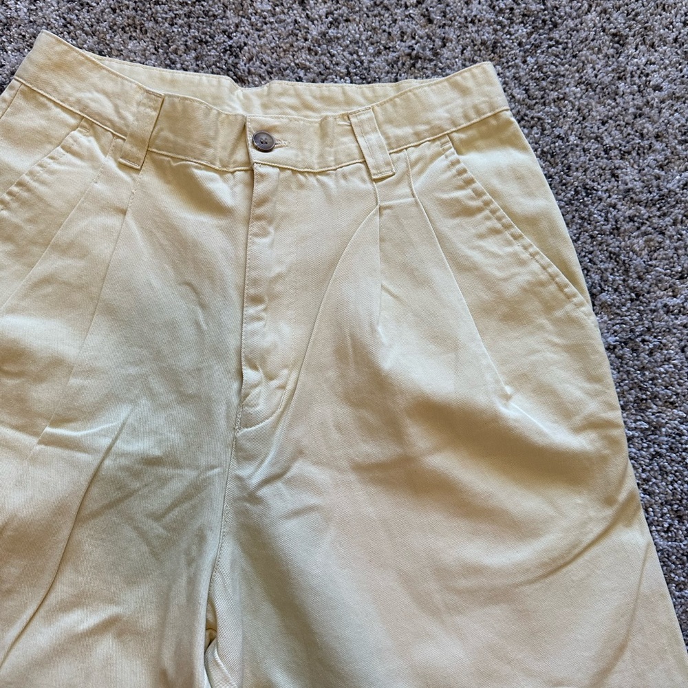Shorts - Picture 2 of 4